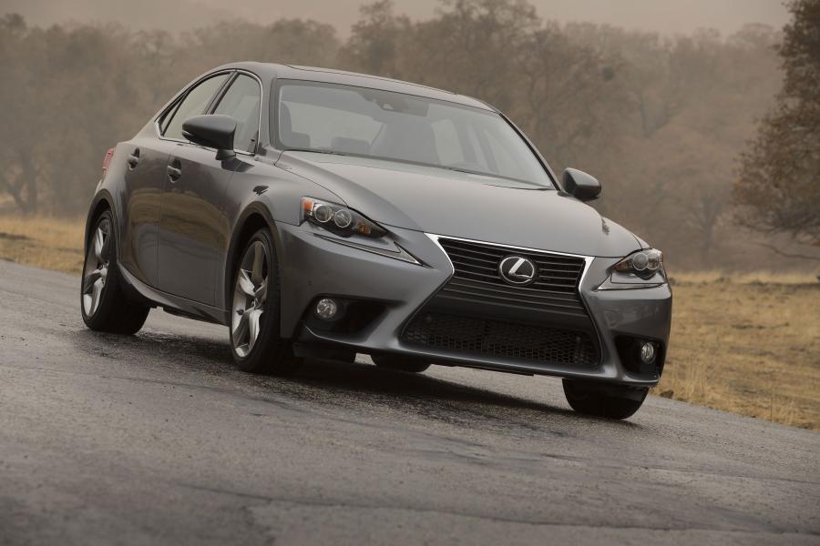  Lexus IS350 2013 года  (фото 12 из 33)